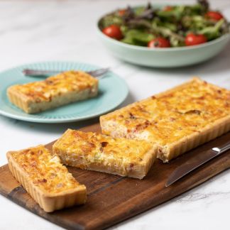 Family Bacon Cheddar & Leek Tart 800g